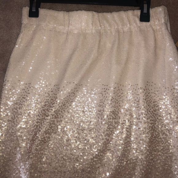 Women’s Cremieux Sequin Skirt NWT - Picture 4 of 8
